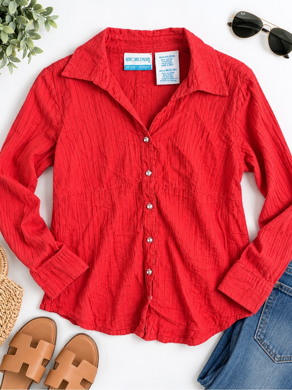 Announcements Maternity Red Textured Button-Down Blouse – Size M